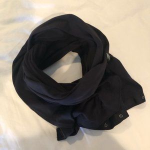 Lululemon Customizable Snap Scarf Rulu